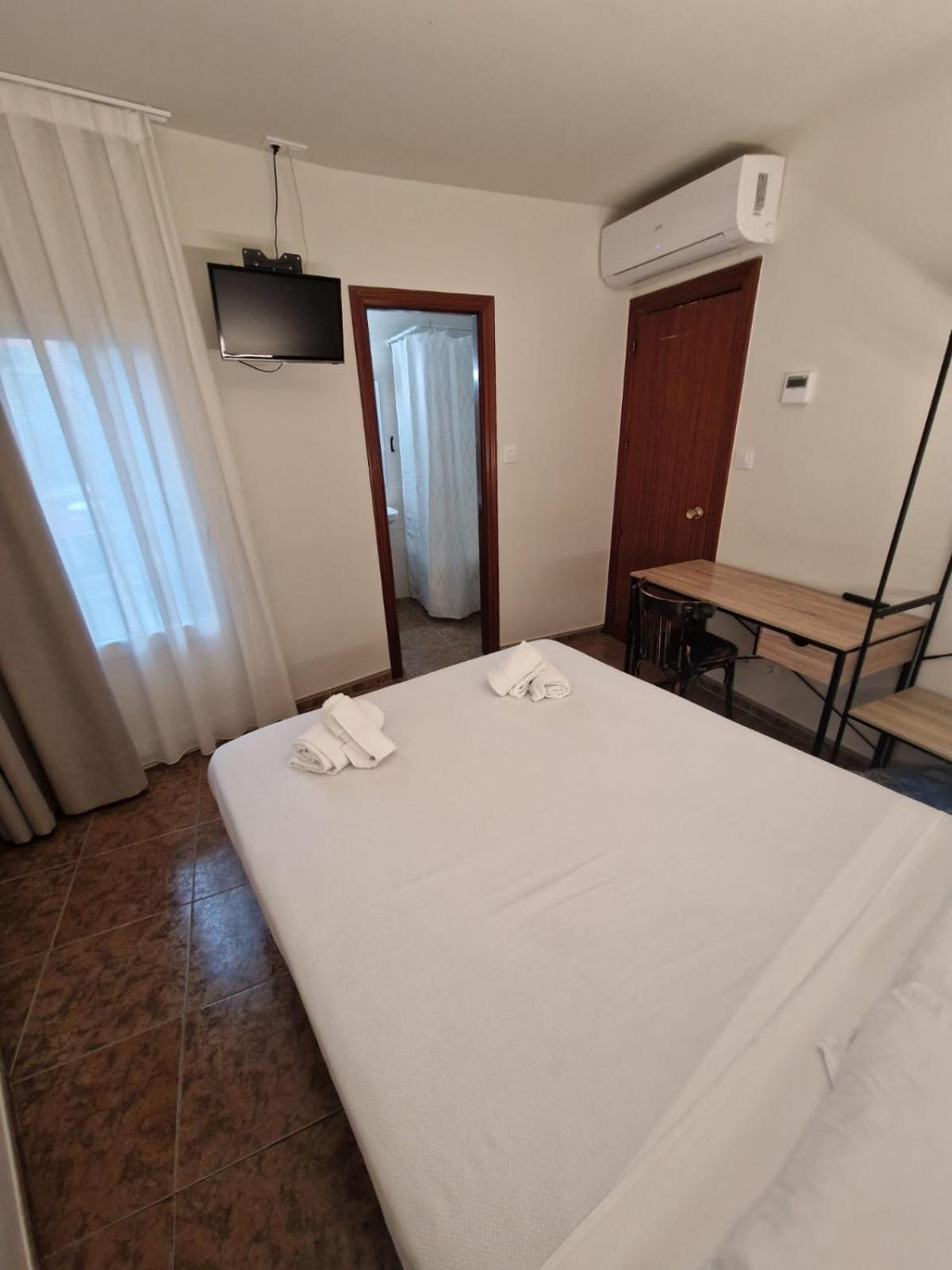 Hostal Rugaca 우에스카 외부 사진